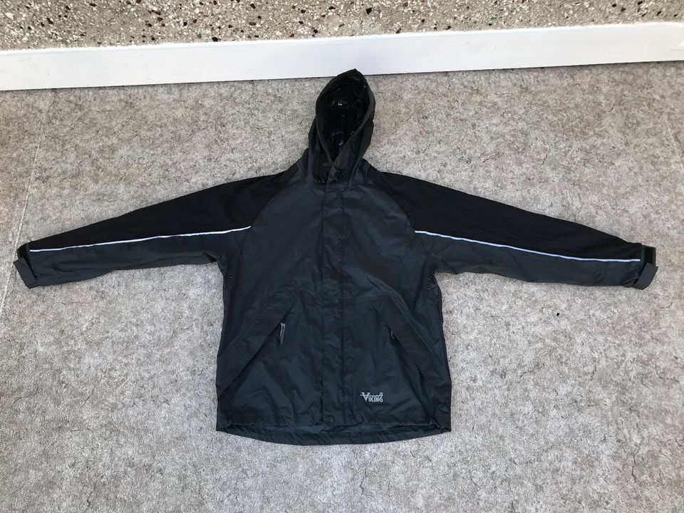 Rain Coat Ladies Size Medium Sierra Gore-Tex Waterproof Sealed Seams Under Arm Air Vents Outstanding Black