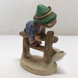 Grandma Vintage Hummel Barnyard Hero 195 2/0 Mint Condition