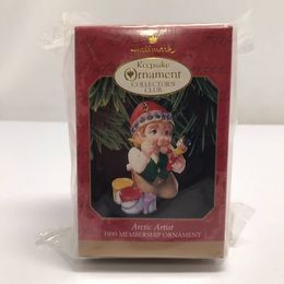Christmas 2 Hallmark Christmas Ornament Club Exclusive NEW IN BOX Santa Toy Maker and His Elf Set
