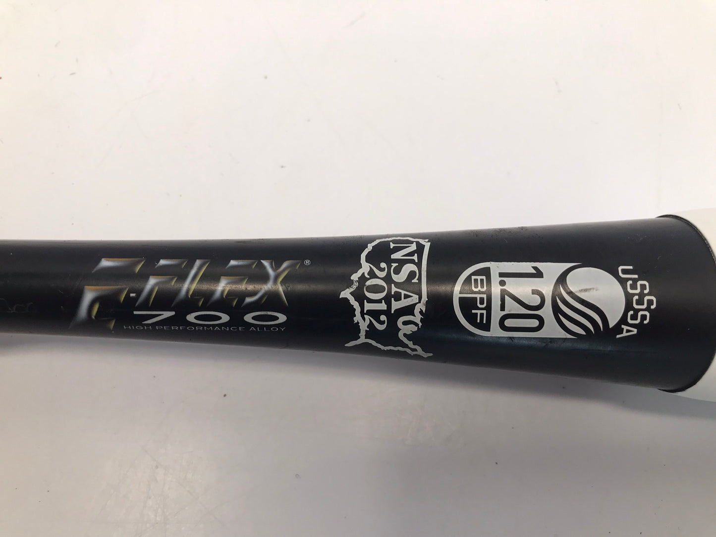 Baseball Bat 34 inch 27 oz Softball Miken Maniac Black White Green Outstanding