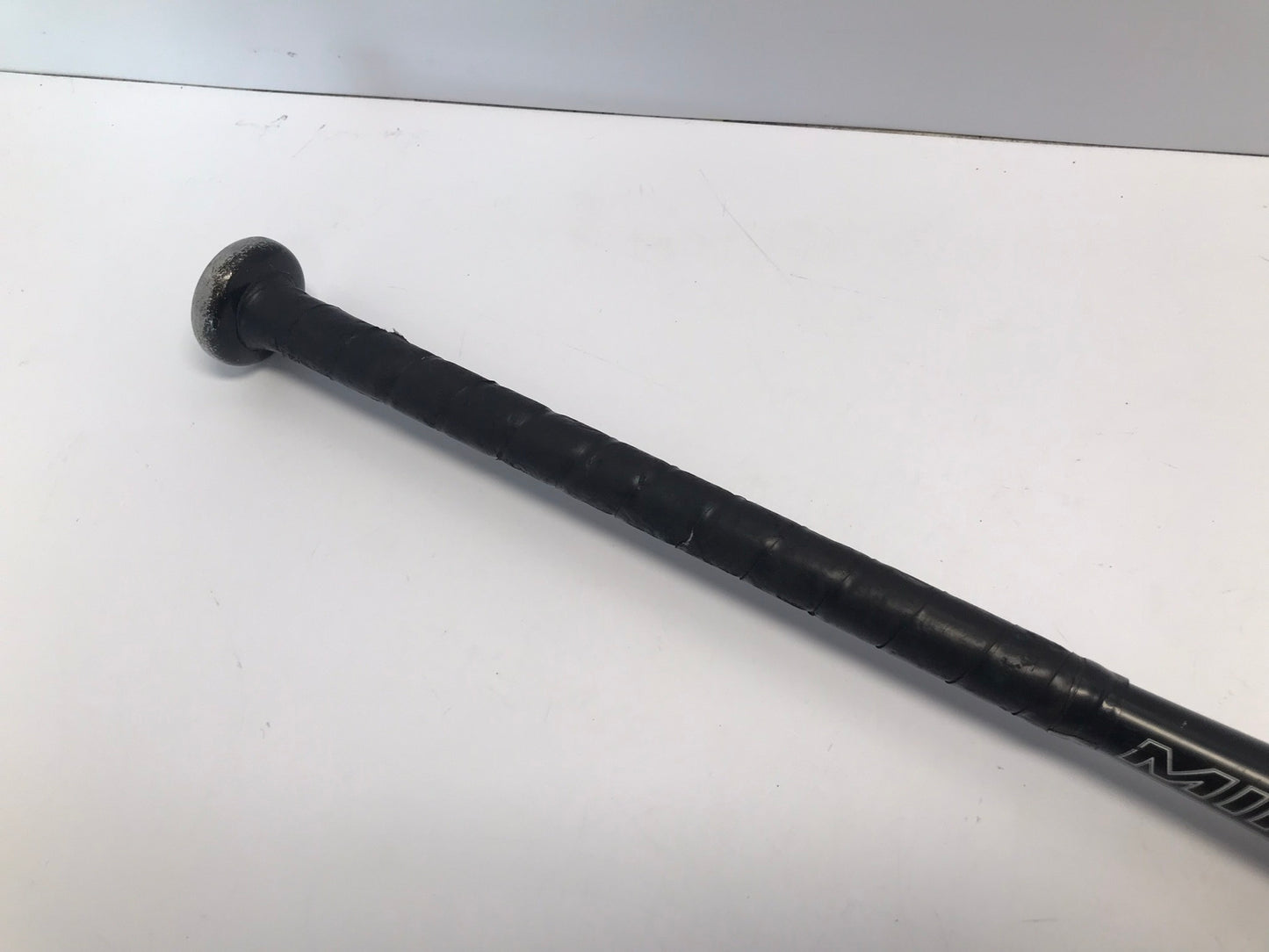 Baseball Bat 34 inch 27 oz Softball Miken Maniac Black White Green Outstanding