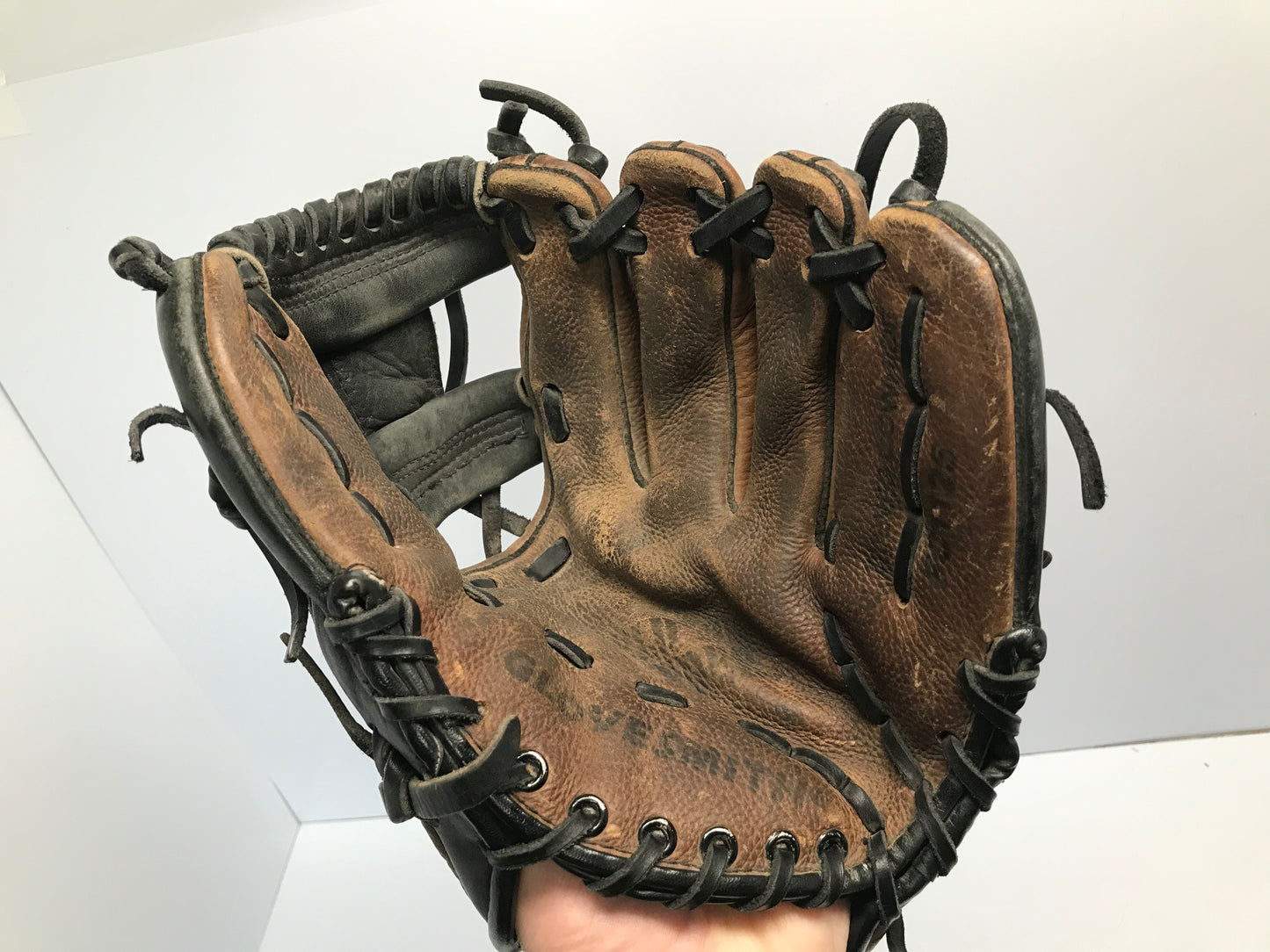 Baseball Glove Child Junior Size 11in Glovesmith Brown Black Thick Leather Fits On Left Hand