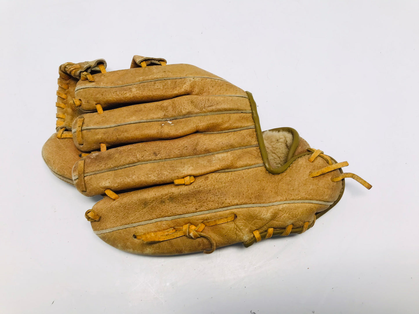 Baseball Glove Child Size 11.5 inch Louisville Slugger Vintage Leather Fits Left Hand