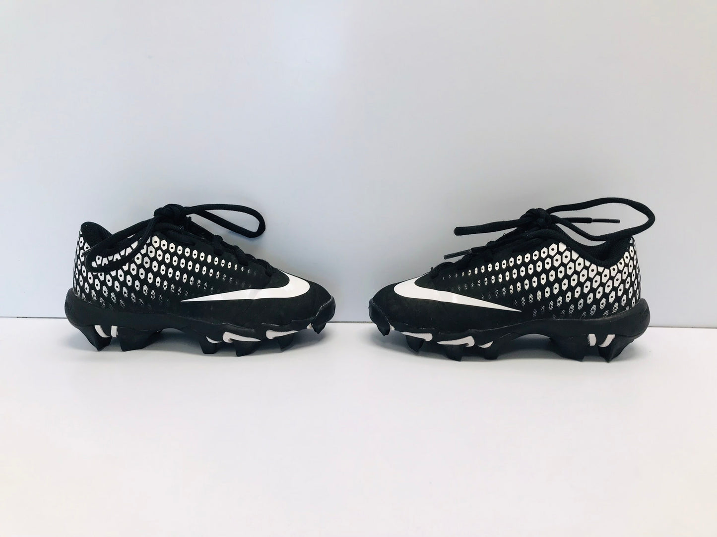 Baseball Shoes Cleats Child Size 11 Nike Vapor Black White Excellent