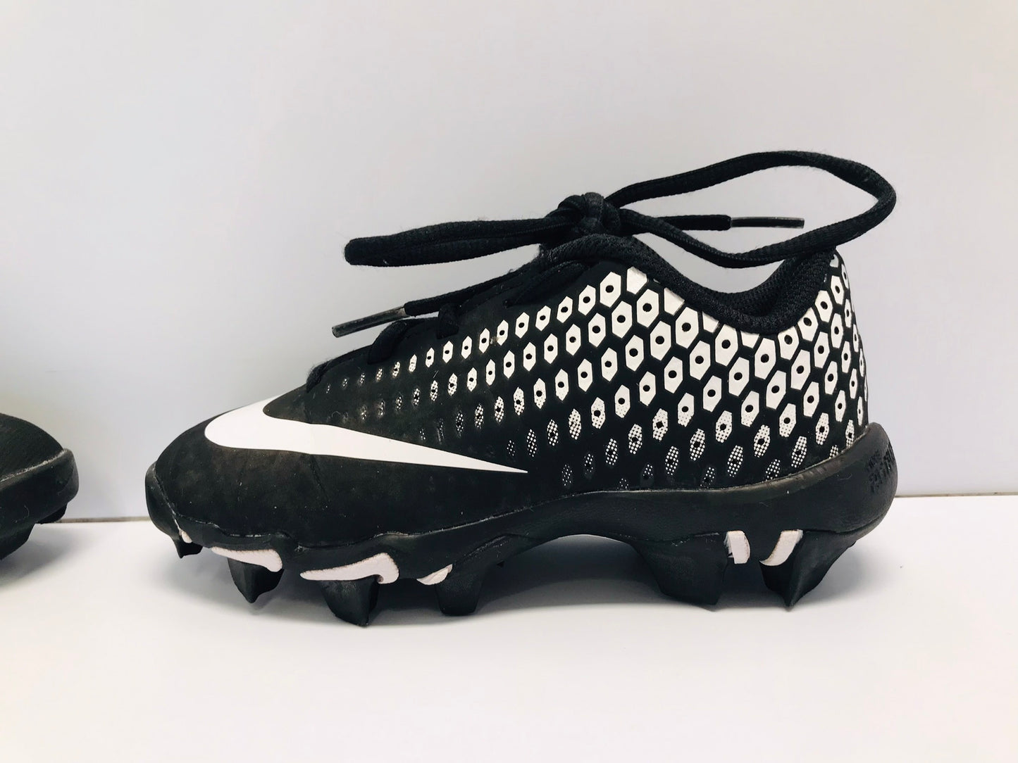 Baseball Shoes Cleats Child Size 11 Nike Vapor Black White Excellent