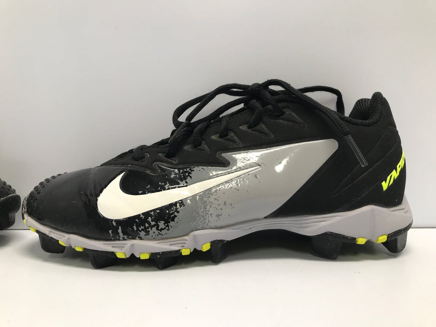 Baseball Shoes Cleats Child Size 5.5 Nike Vapor Black Grey Lime Mild Wear