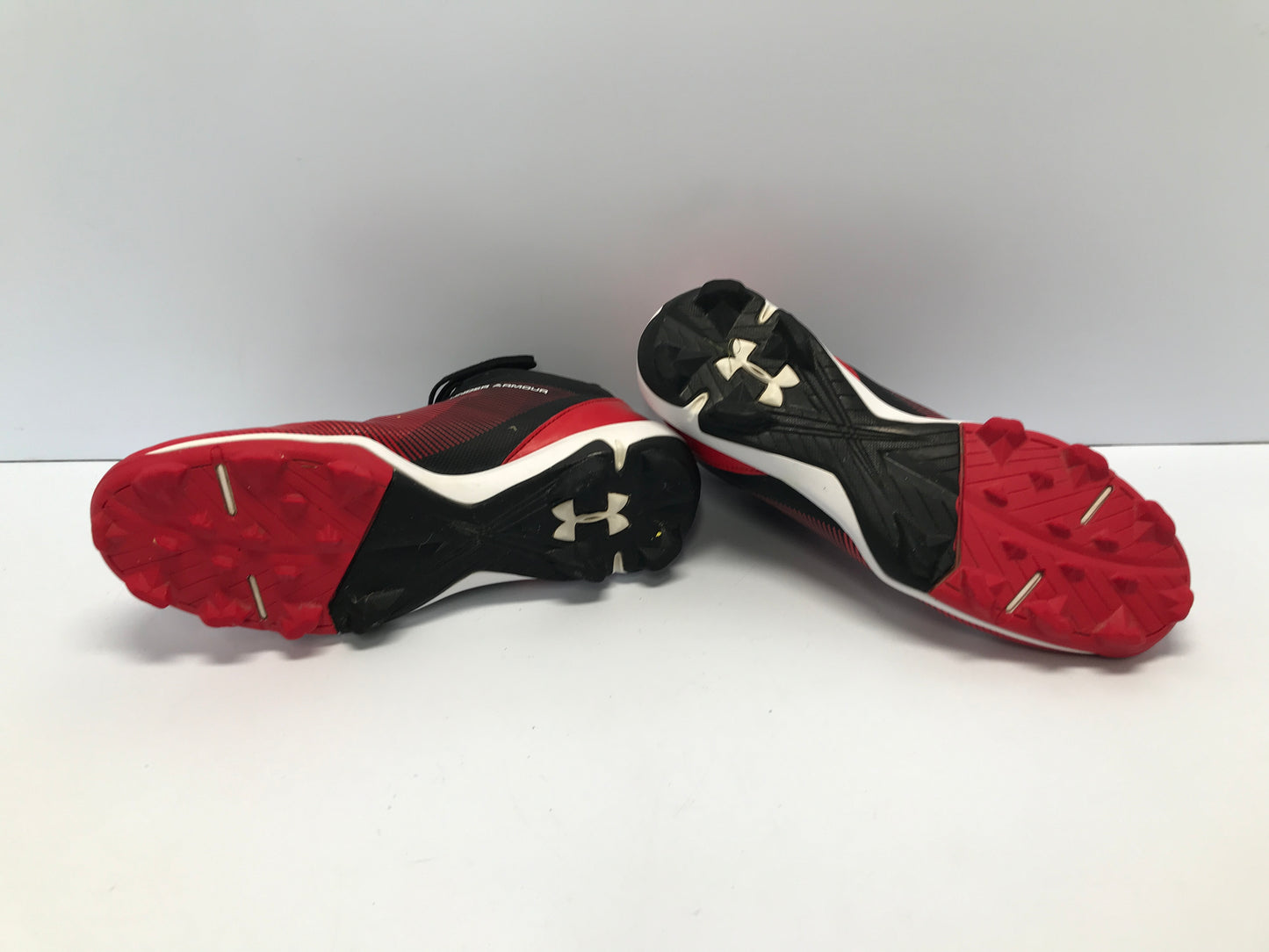Baseball Shoes Cleats Men's Size 7.5 Under Armour Black White Red High Top Excellent