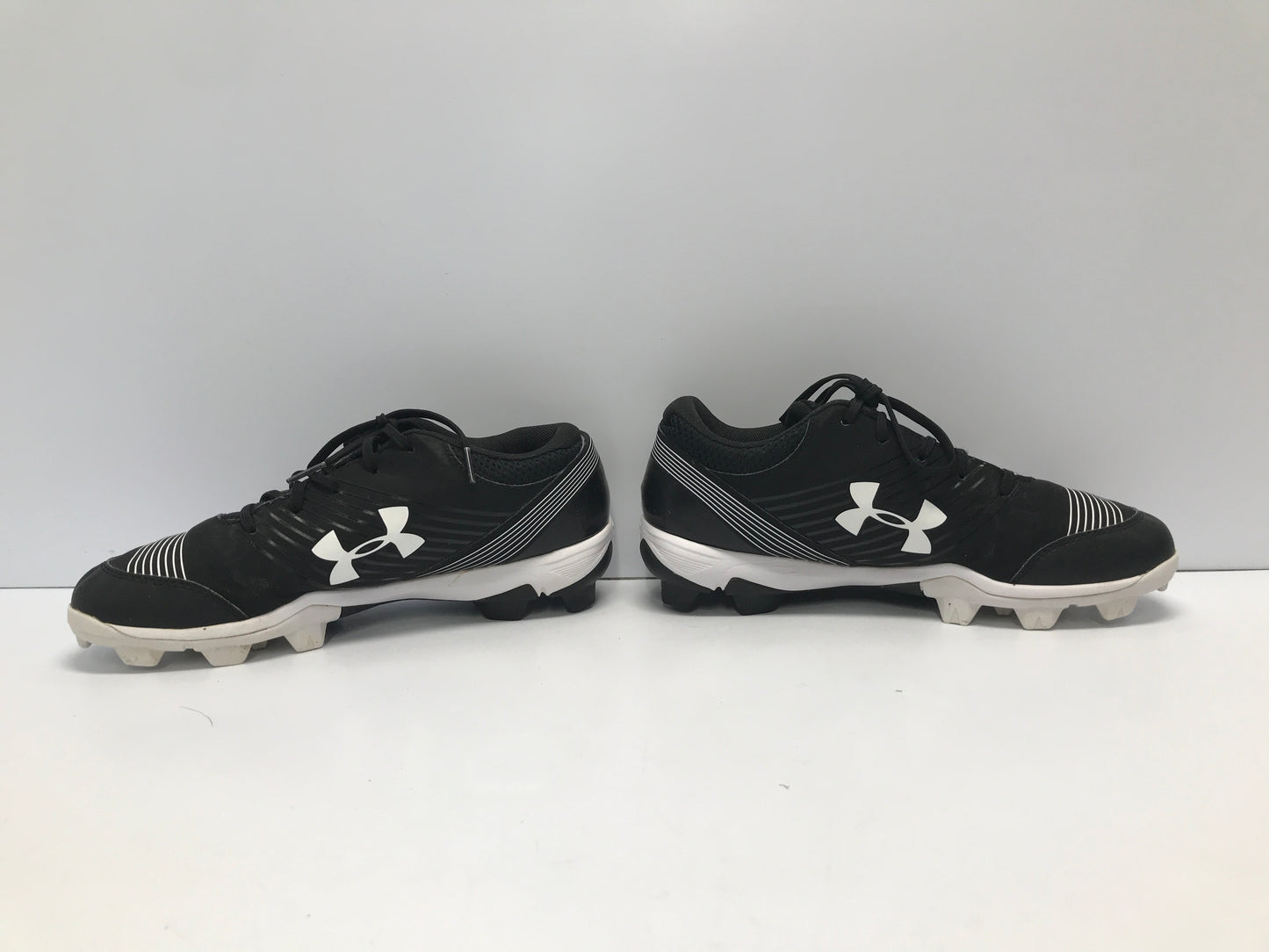 Baseball Shoes Cleats Men's Size 8.5 Black White Under Armour Like New