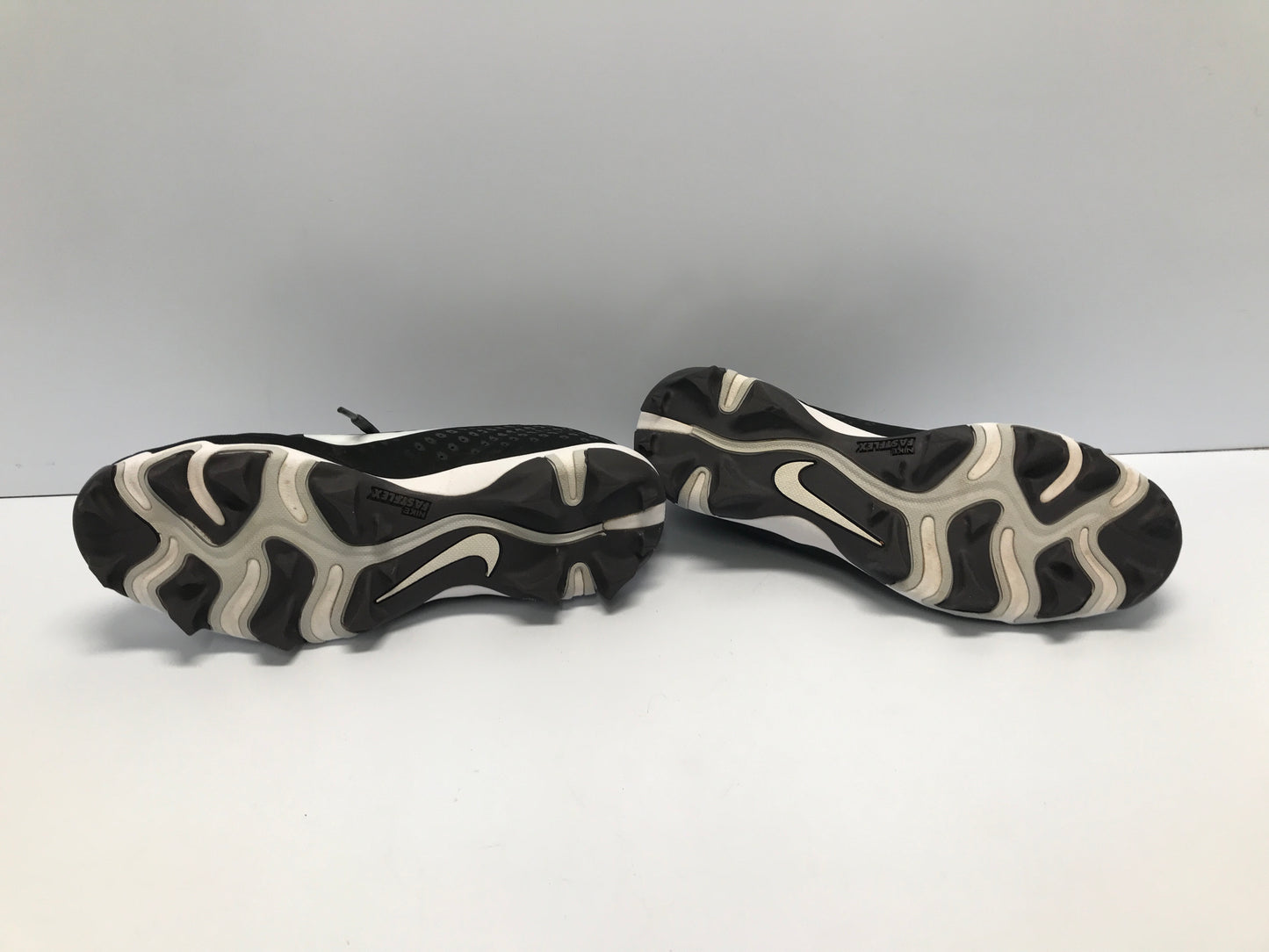 Baseball Shoes Cleats Men's Size 8 Wide Nike Vapor Black Grey White Like New