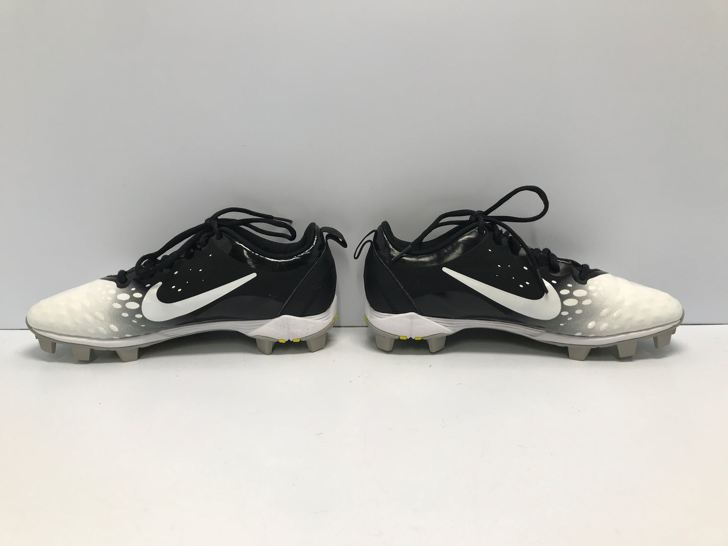 Baseball Shoes Cleats Men's Size 9 Nike Black White Like New