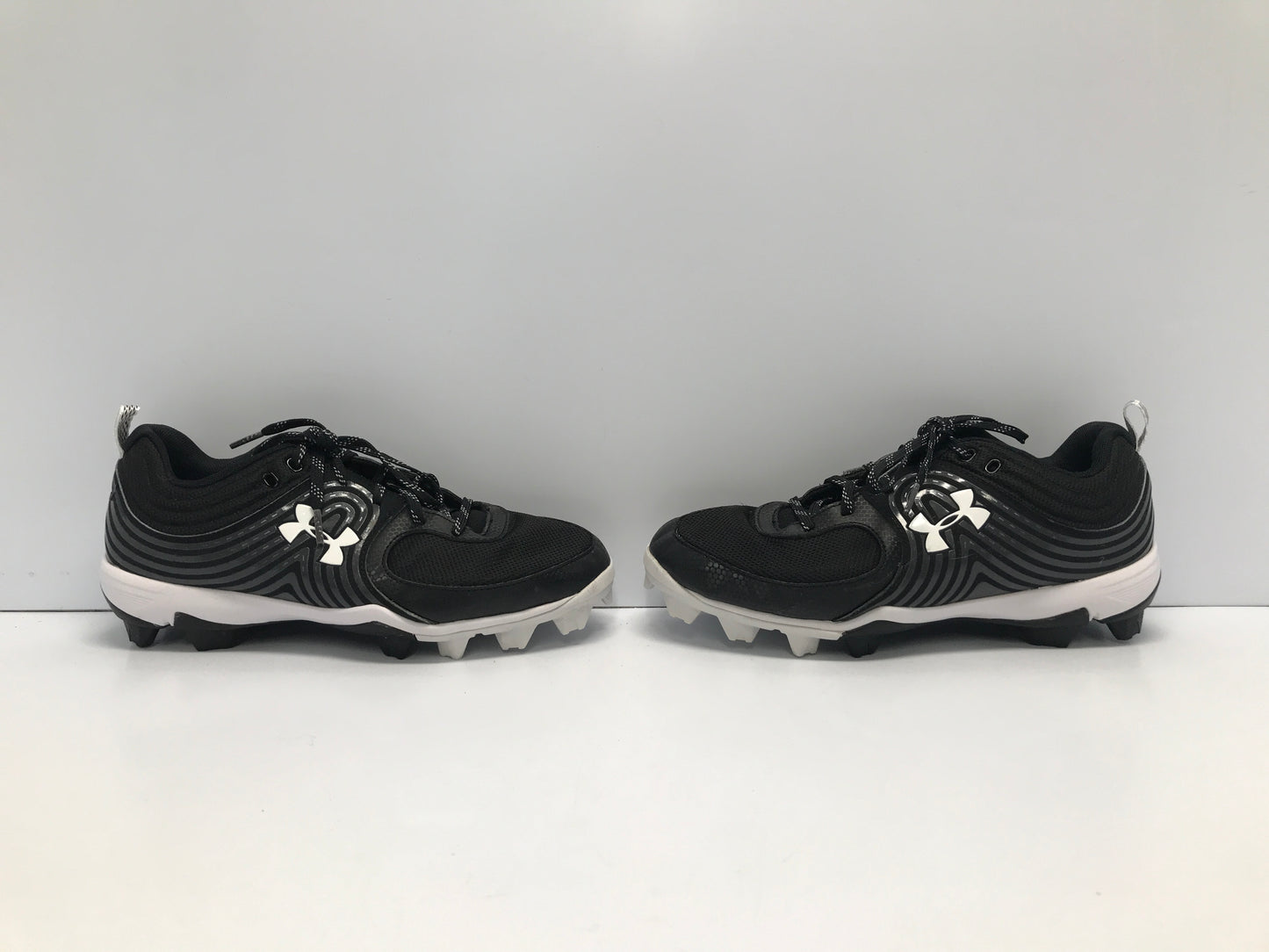 Baseball Shoes Cleats Men's Size 9 Under Armour Black White Like New
