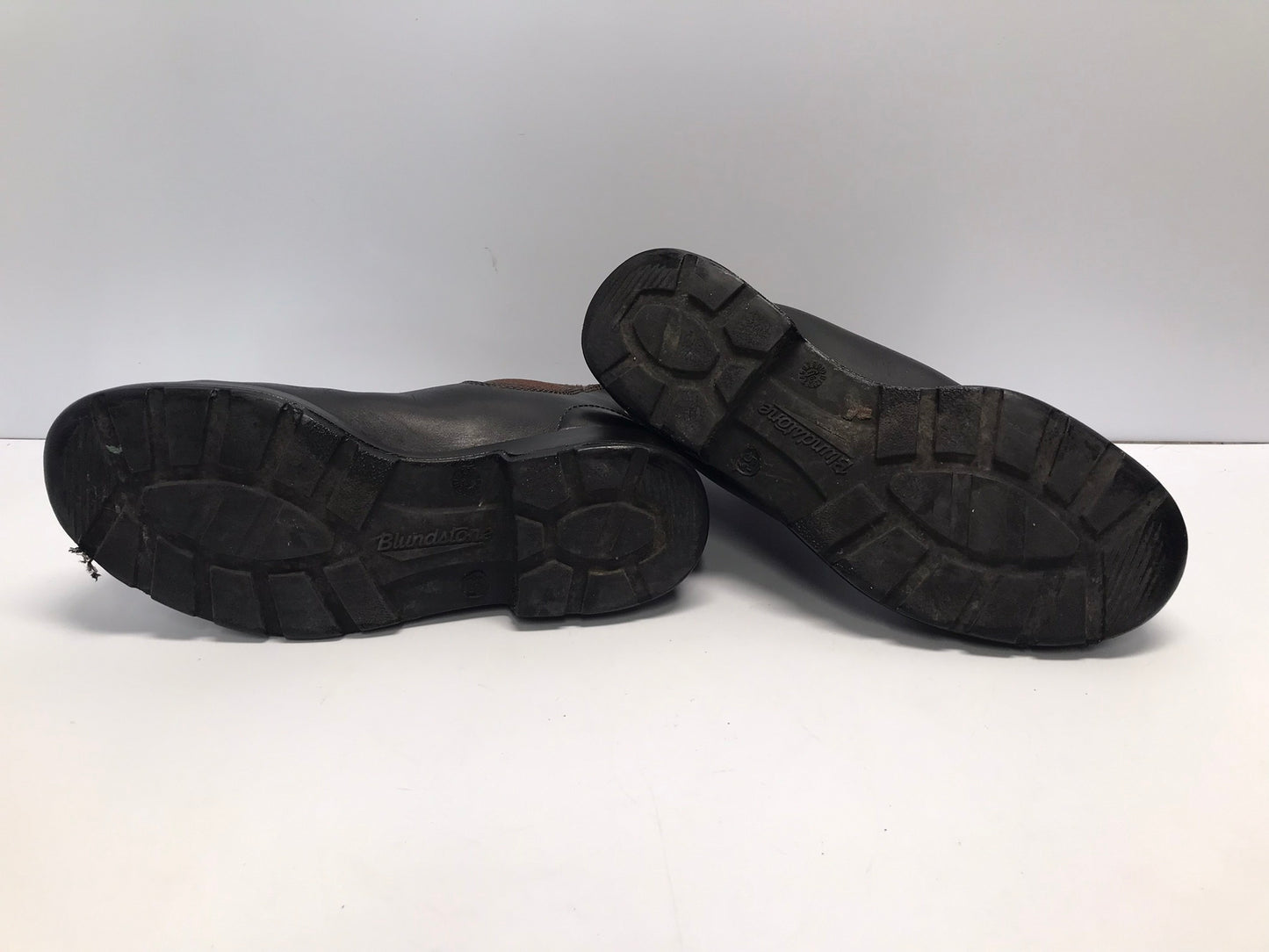 Blundstone Ladies Women's Size 5.5 Auzzi and 8.5 USA Size Brown Leather Excellent Quality