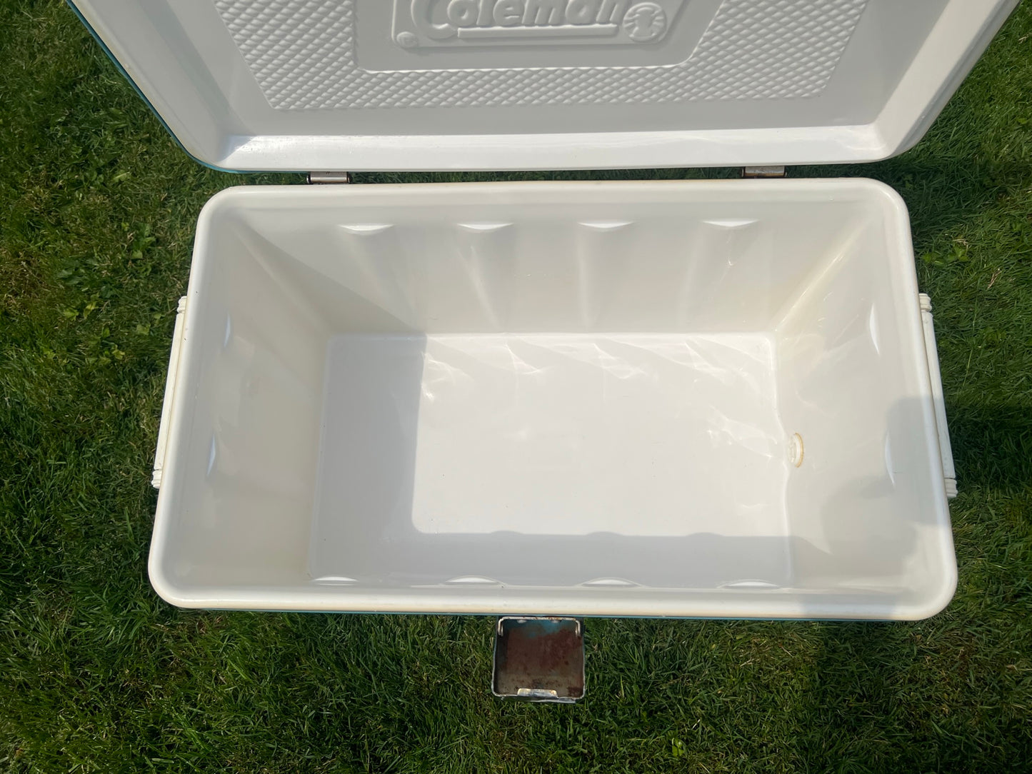 Camping Cooler Vintage 1970s Blue Metal Ice Chest 48 Quarts With Freezer Liner Made In Canada RARE