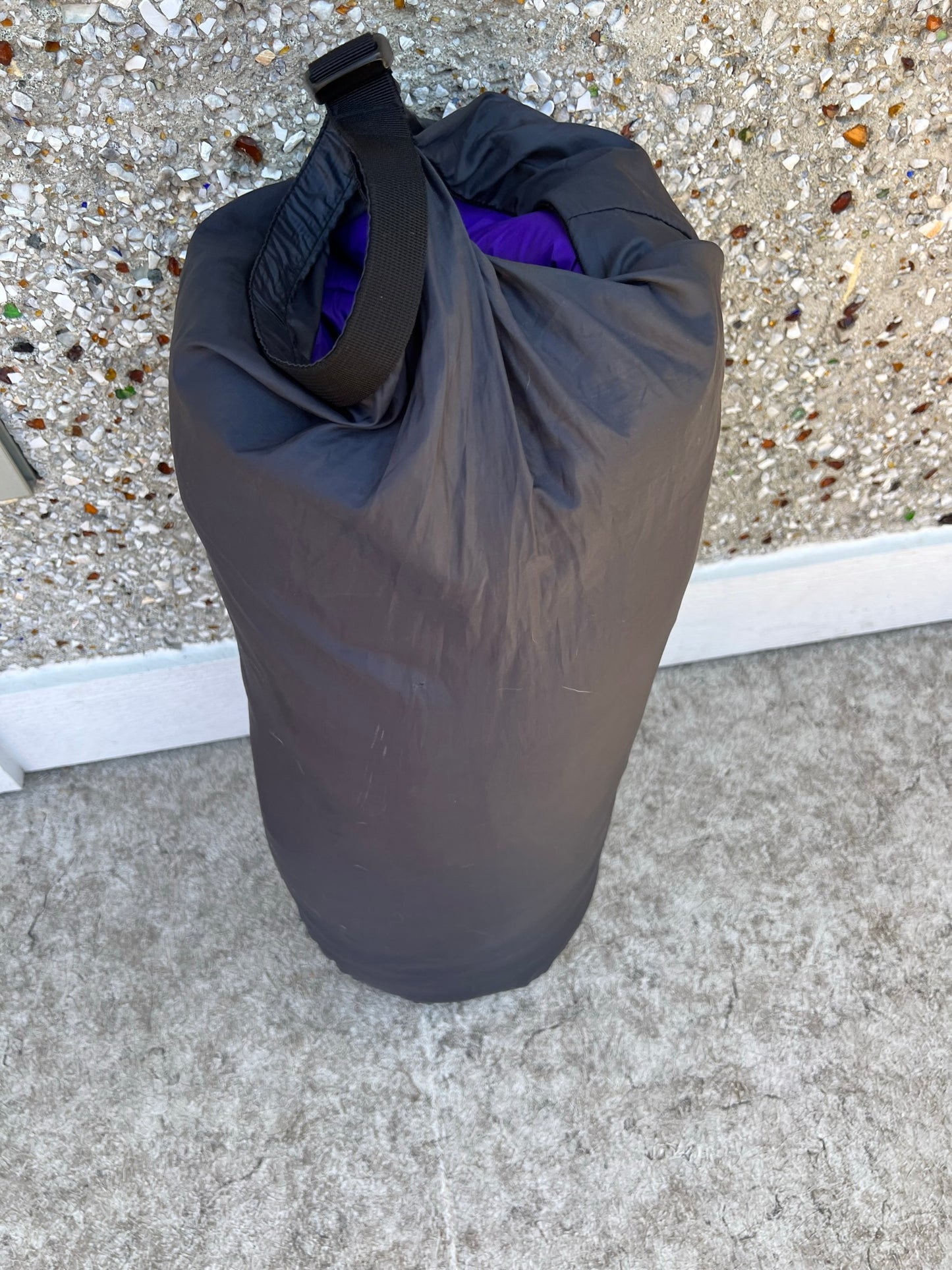 Camping MEC Little Dipper +5C Sleeping Bag Children to Youths Excellent Condition Purple Grey