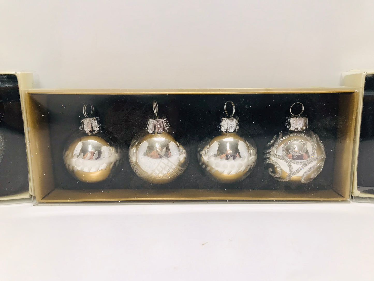 Christmas 12 Ornaments Place Card Holders Flat Bottom Glitz Glam New In Box