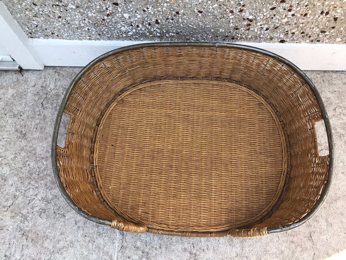 Dog Puppy Cat Boho Metal Rattan Dog Bed With Feet 29x22x10 Denim Mattress