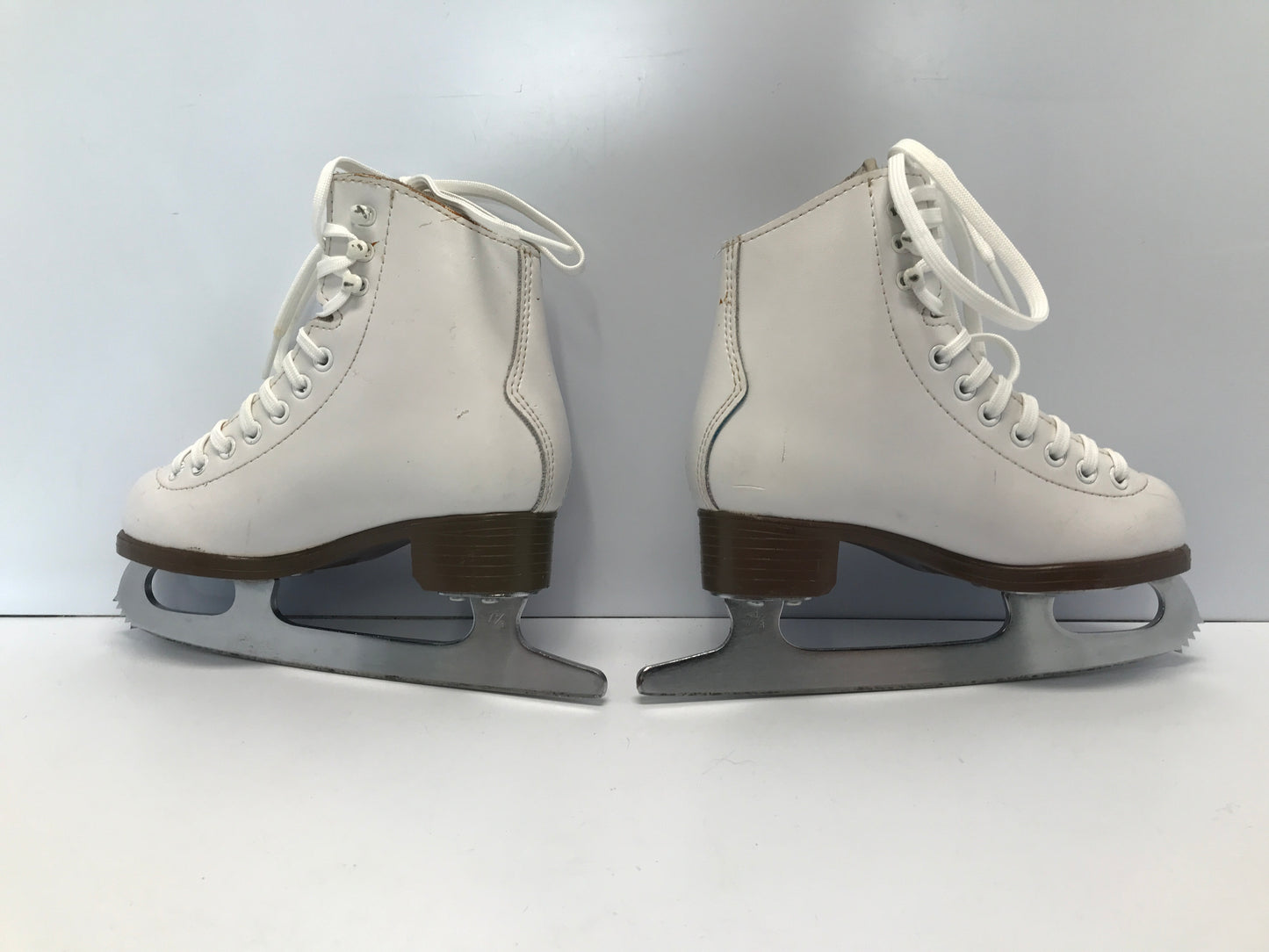 Figure Skates Child Size 11 Shoe Size Jackson 520 Excellent