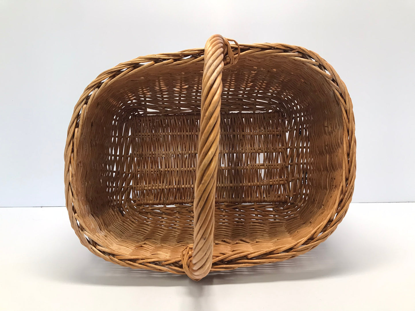 Grandma's 1950's Picnic Basket 16x9x12 inch Vintage Wicker Rattan Measures