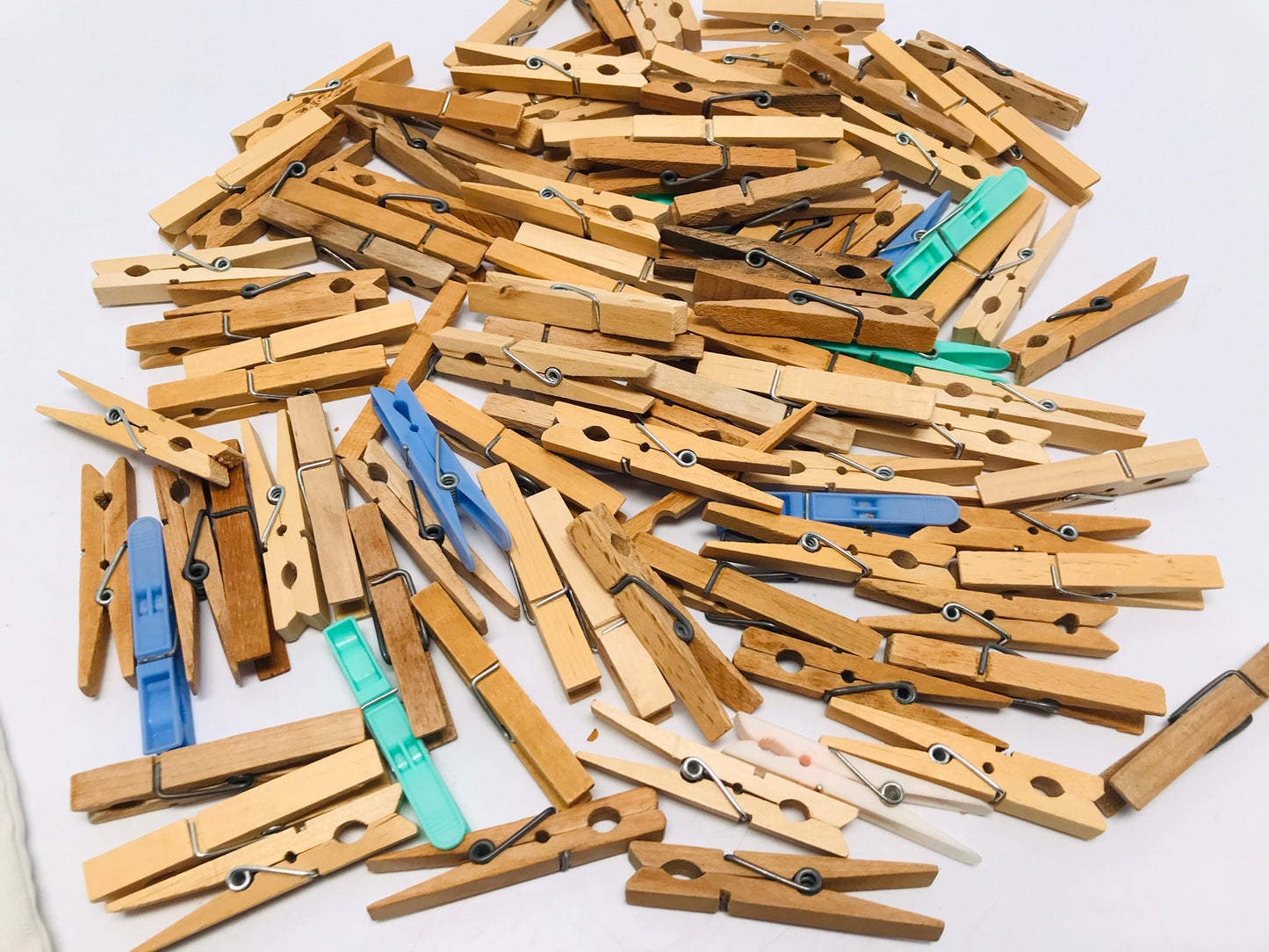 Grandma's Vintage Wood Clothing Pins Bag