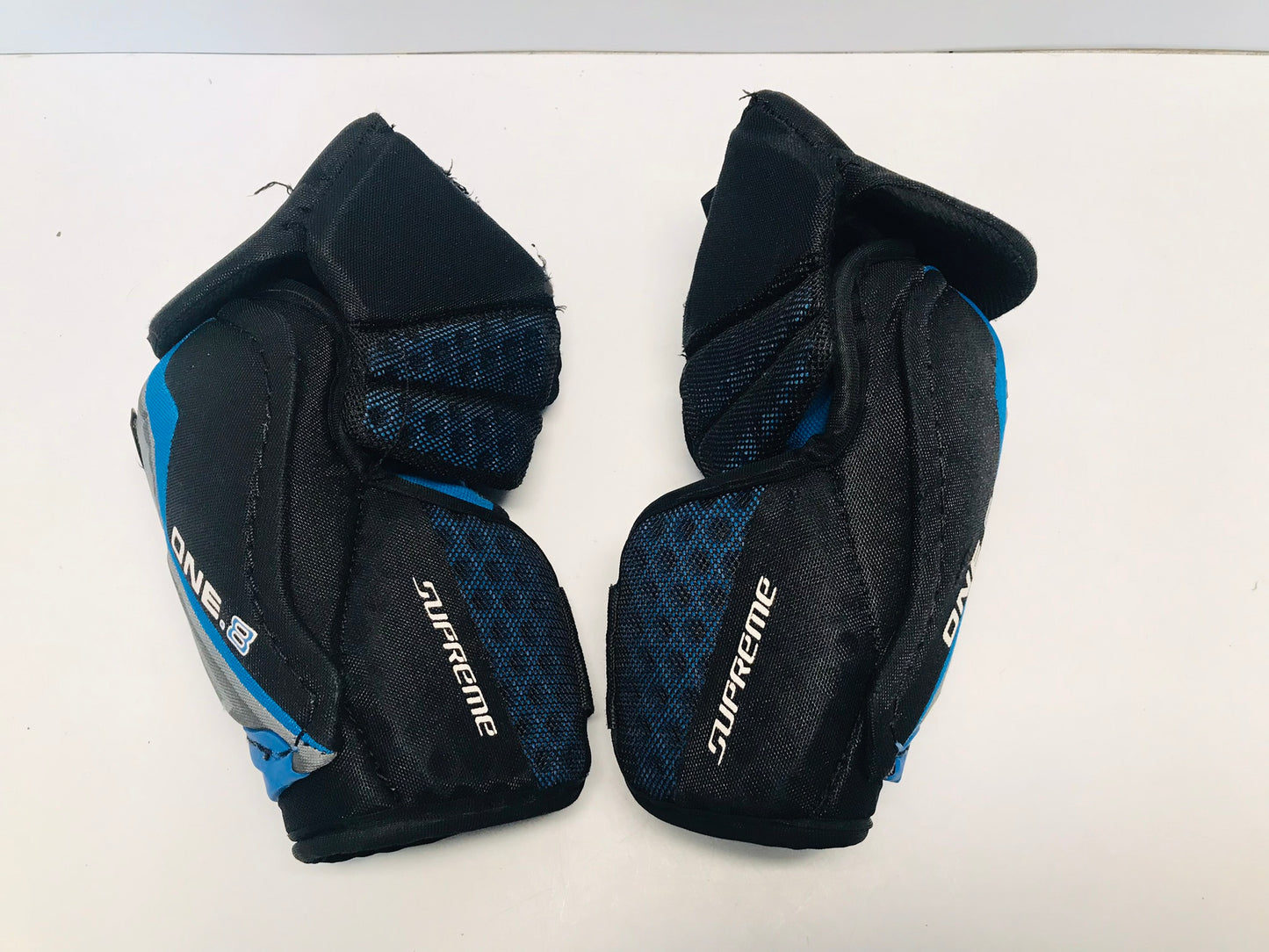 Hockey Elbow Pads Men's Size Small Bauer Supreme One.8 Blue Black Excellent