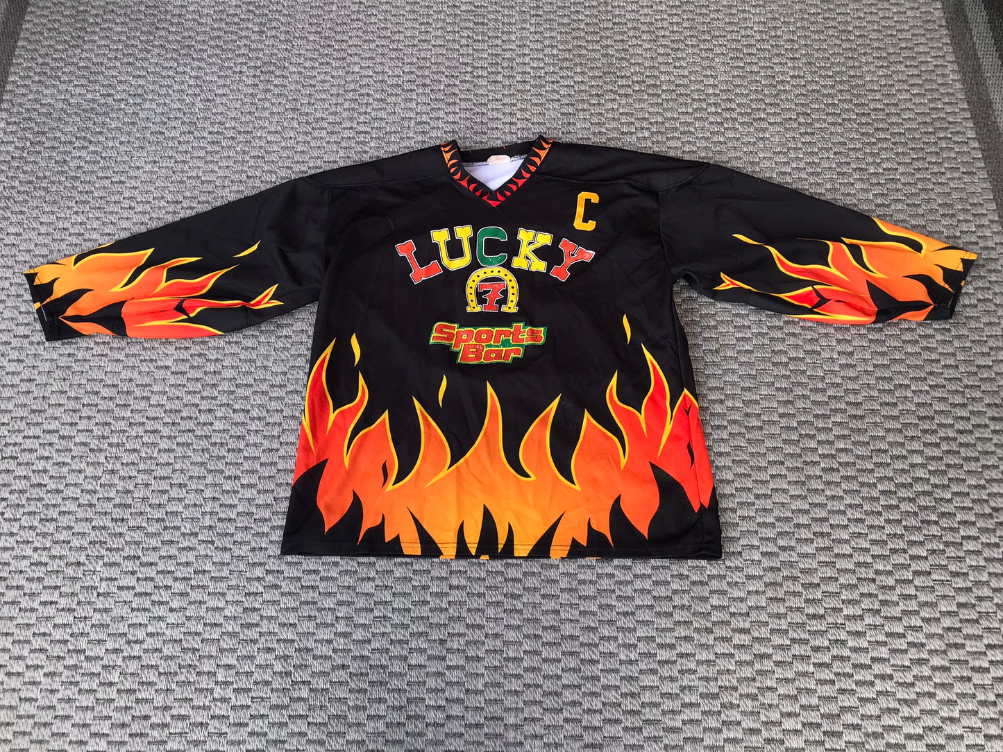 Hockey Jersey Vintage Men's X-Large Pub Bar Lucky With Flames