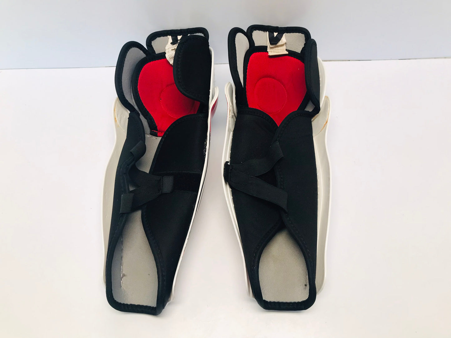 Hockey Shin Pads Men's Size 13 inch Easton White Red Excellent