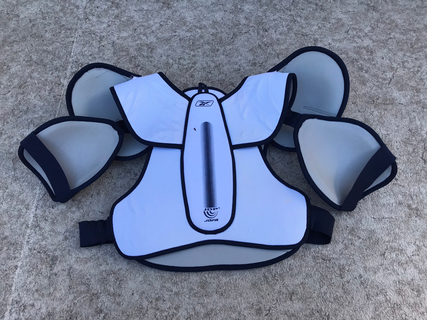 Hockey Shoulder Chest Pad Men's Size Large RBK White Navy Excellent