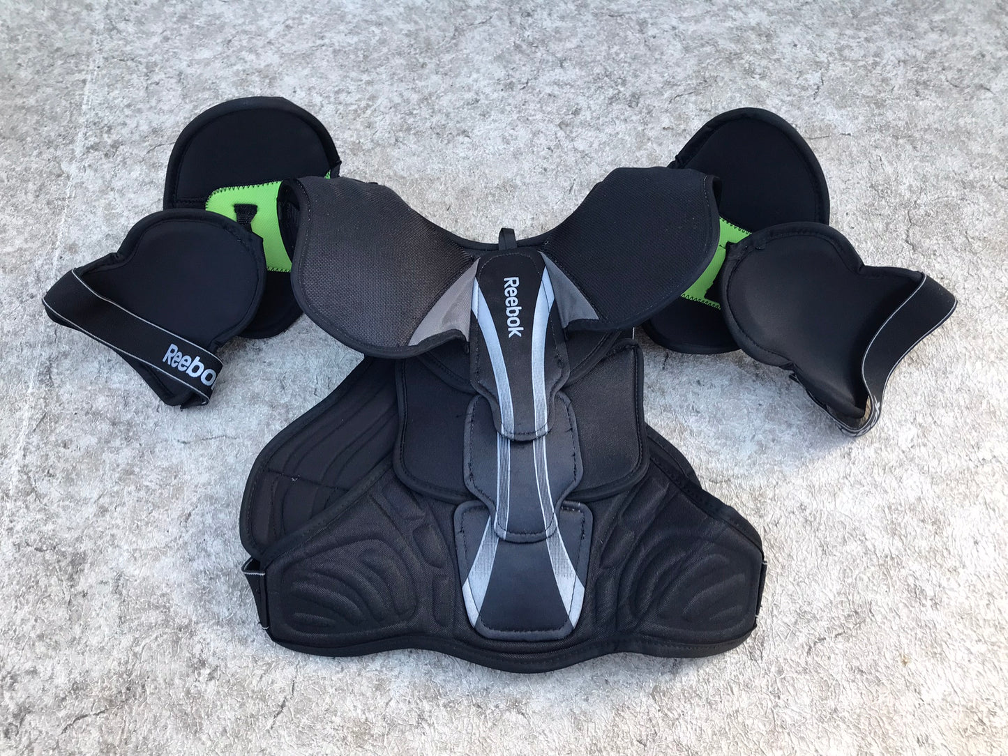 Hockey Shoulder Chest Pad Men's Size Medium Reebok Black Lime Like New