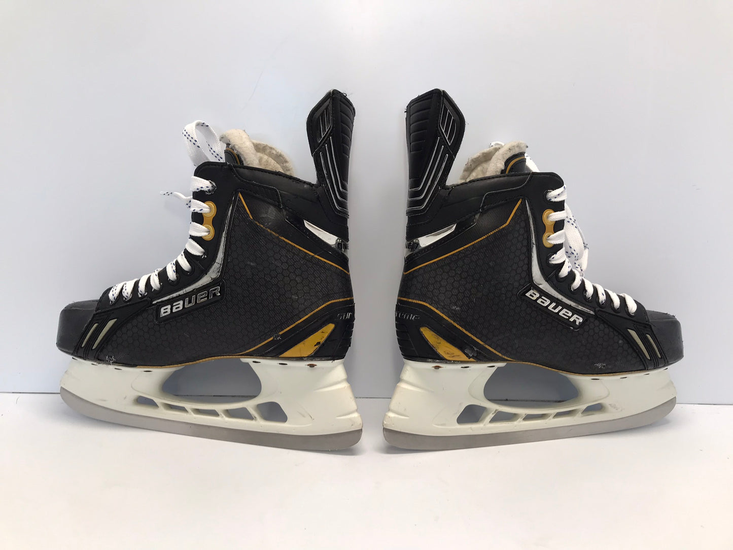 Hockey Skates Men's Size 10.5 Shoe9 Skate Size Bauer Supreme One .4 Excellent
