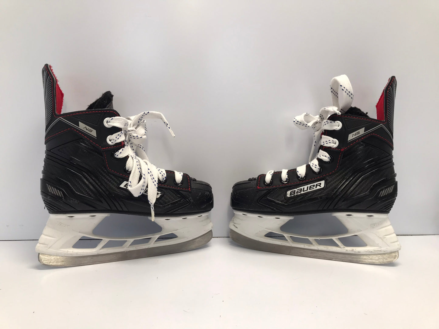 Hockey Skates Child Size 1.5 Shoe Size Bauer NS
