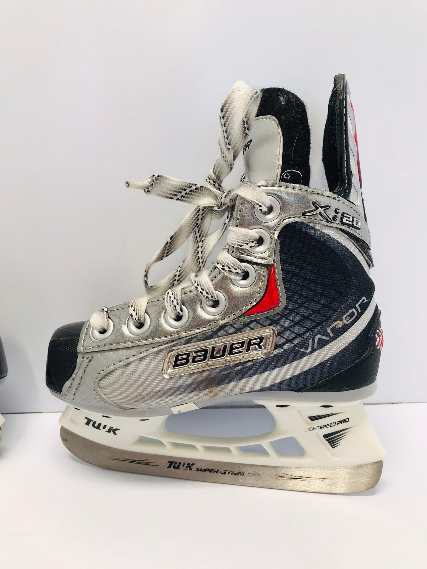 Hockey Skates Child Size 10 Shoe 9 Skate Bauer Vapor X20 Like New