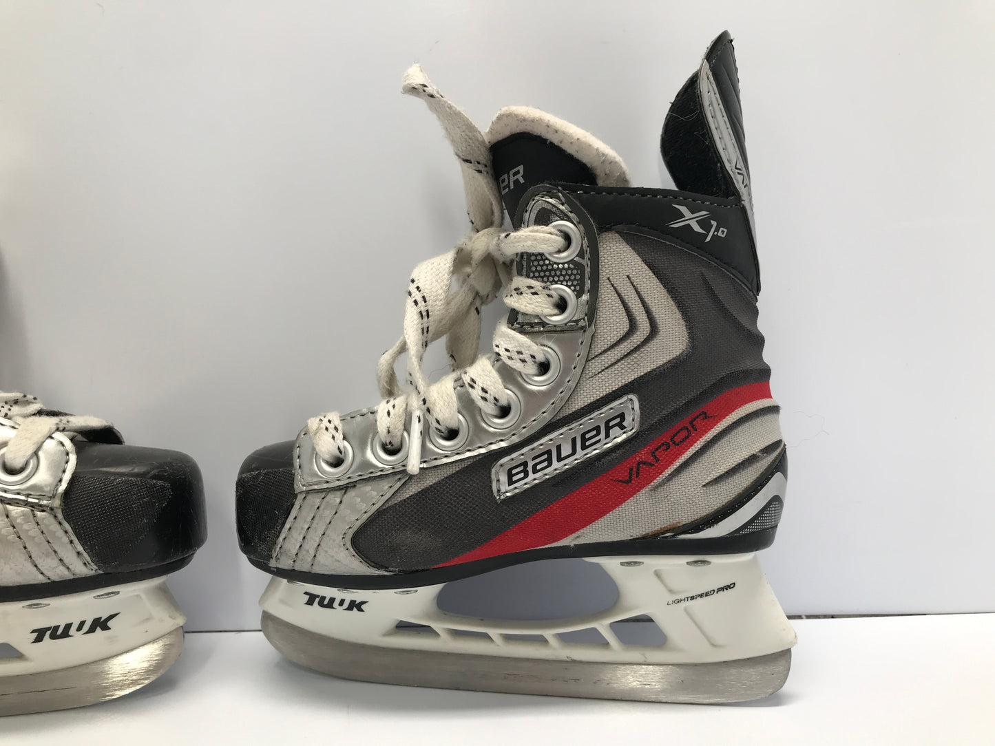 Hockey Skates Child Size 11 Shoe Size 10 Buaer Vapor Excellent