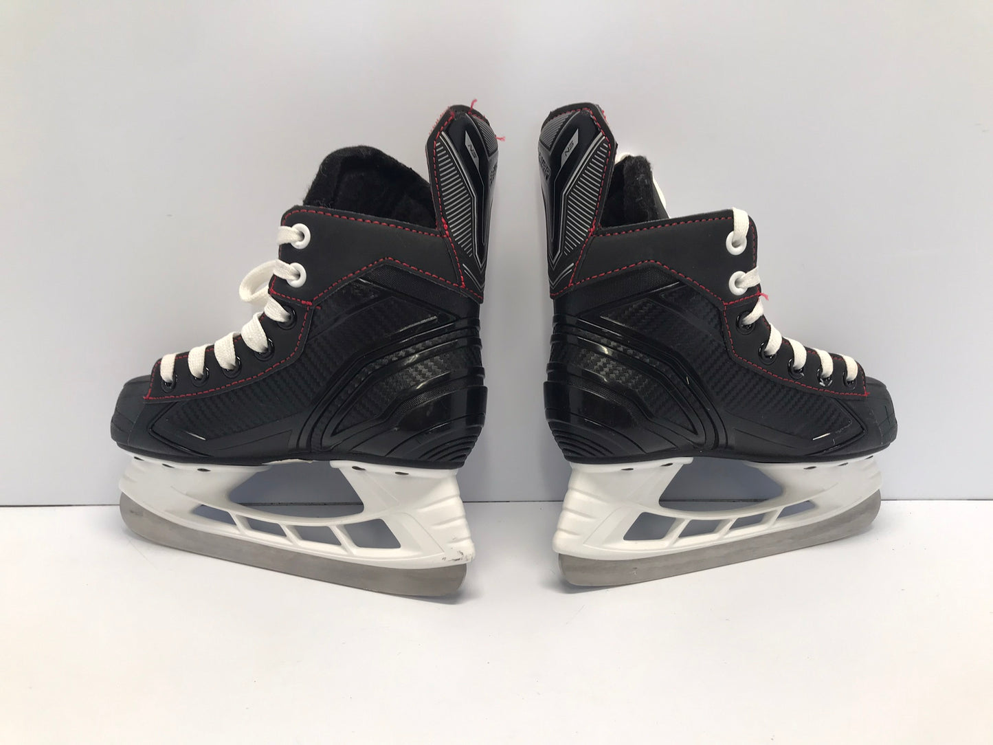 Hockey Skates Child Size 13 Shoe Size Bauer New