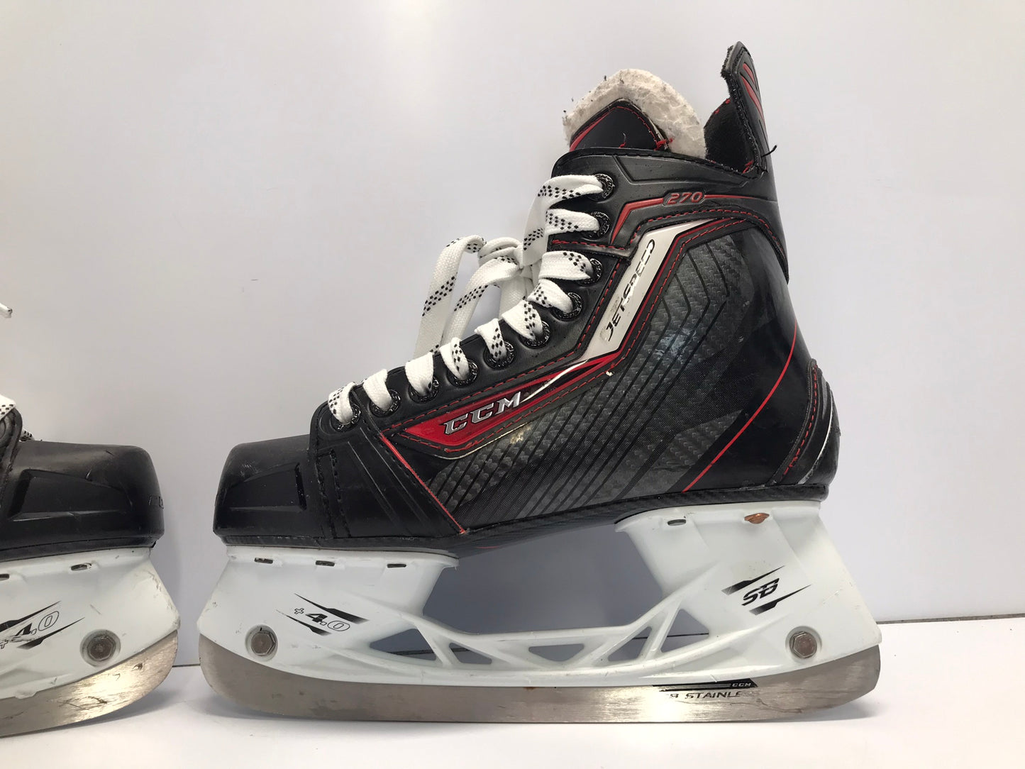 Hockey Skates Child Size 4.5 Shoe Size CCM Jetspeed Excellent