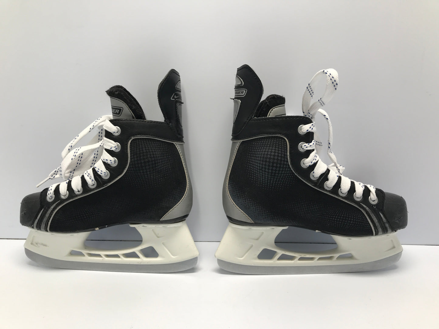 Hockey Skates Child Size 4 Shoe Size 3 Skate Bauer Supreme Pro Like New