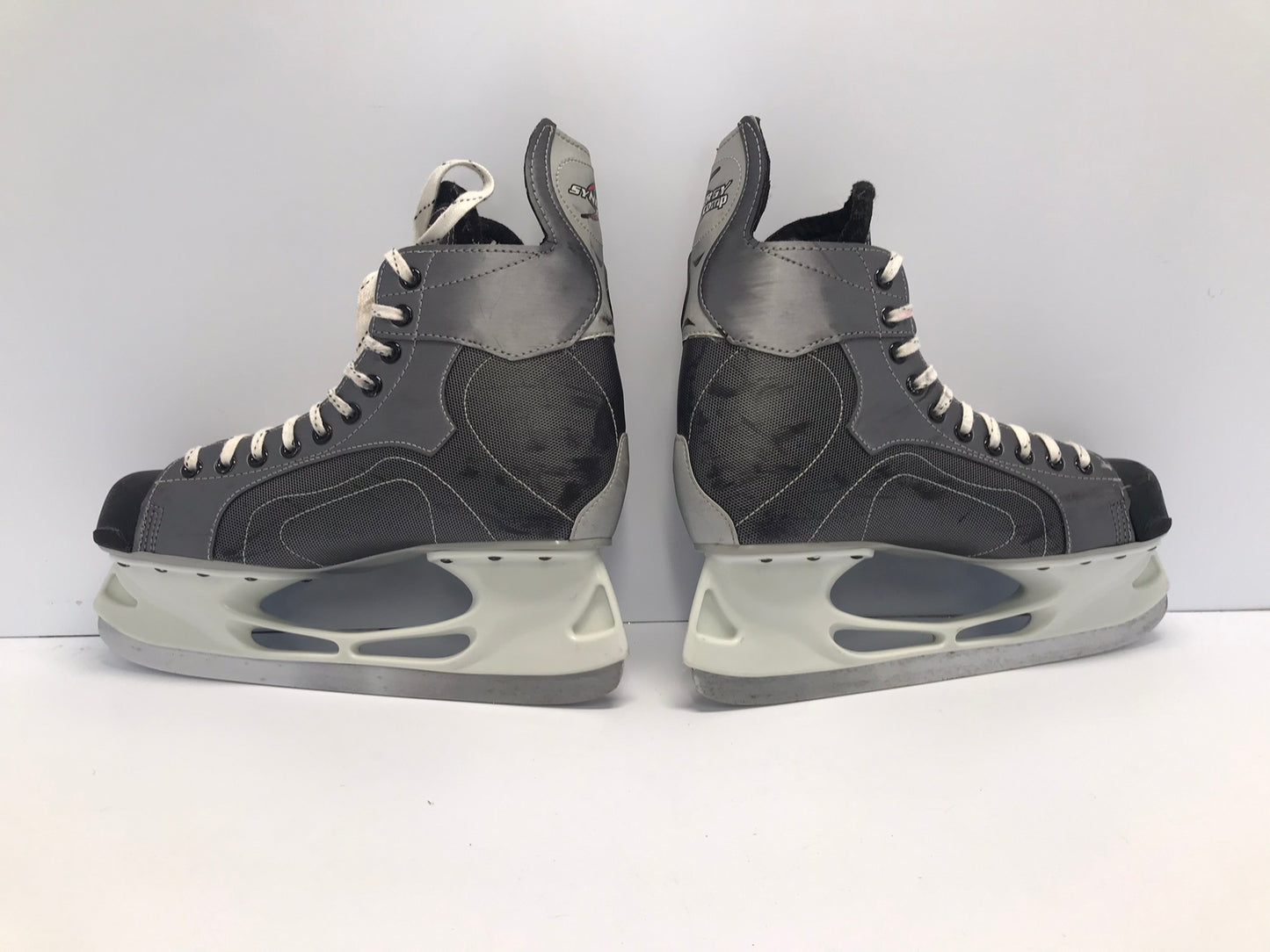 Hockey Skates Men's Size 11 Shoe 9.5 Skate Size Easton Like New