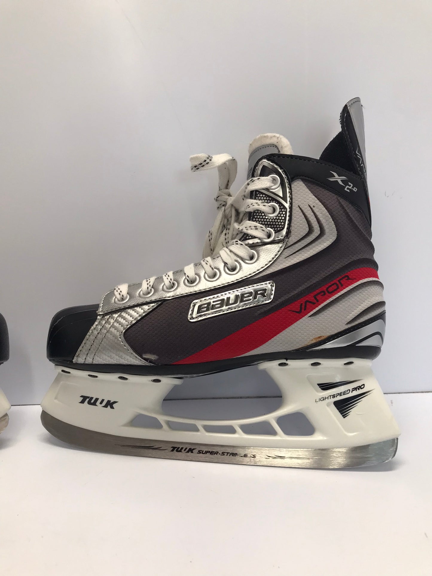 Hockey Skates Men's Size 8.5 EE Shoe 7 EE Skate Size Bauer Vapor X.20 Like New