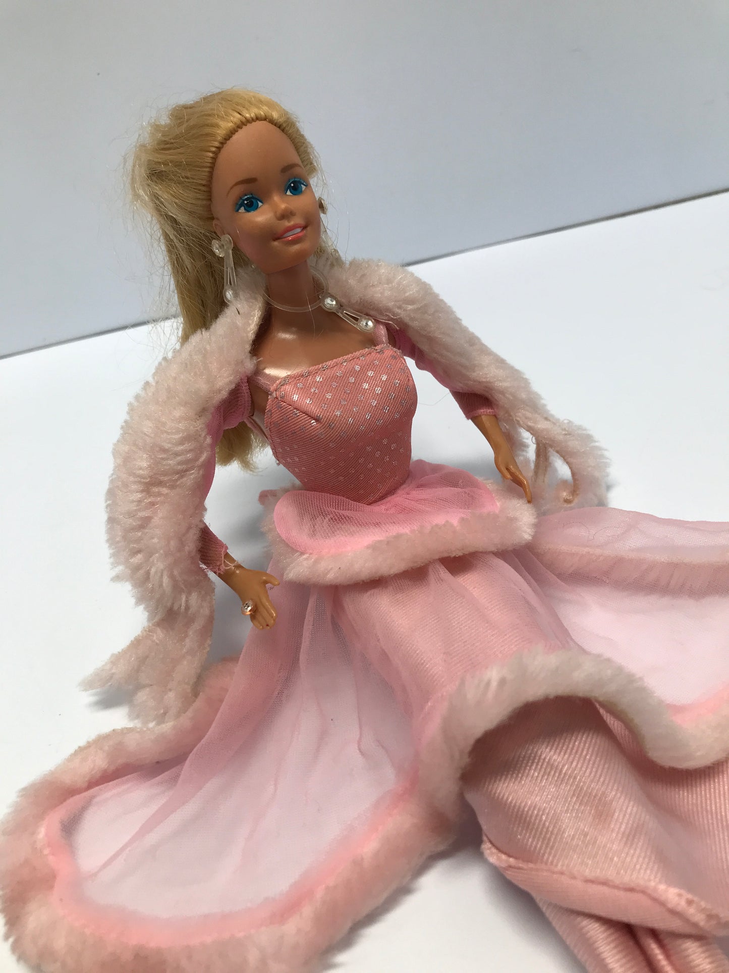 Vintage 1981 Barbie Pink And Pretty 3554 Superstar Mattel Doll