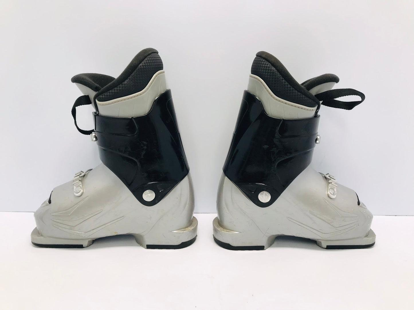 Ski Boots Mondo Size 19.0 Child Size 13 237 mm Atomic Juniors Grey Black
