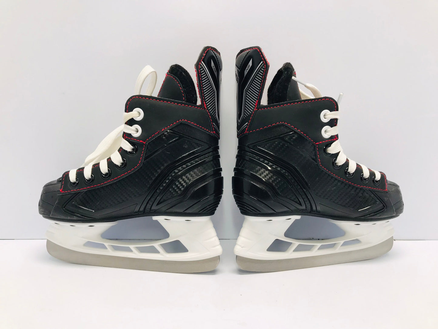 Hockey Skates Child Size 10 Shoe Size Toddler Bauer NS New Demo Model