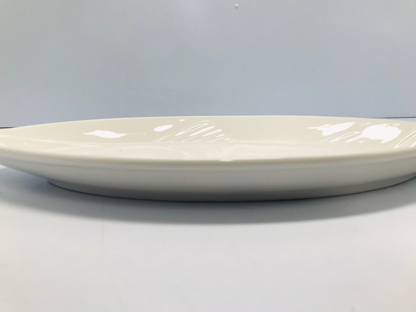 Maxwell Williams Quality White Porceline Salmon Fish Plate Platter Large 14 inch