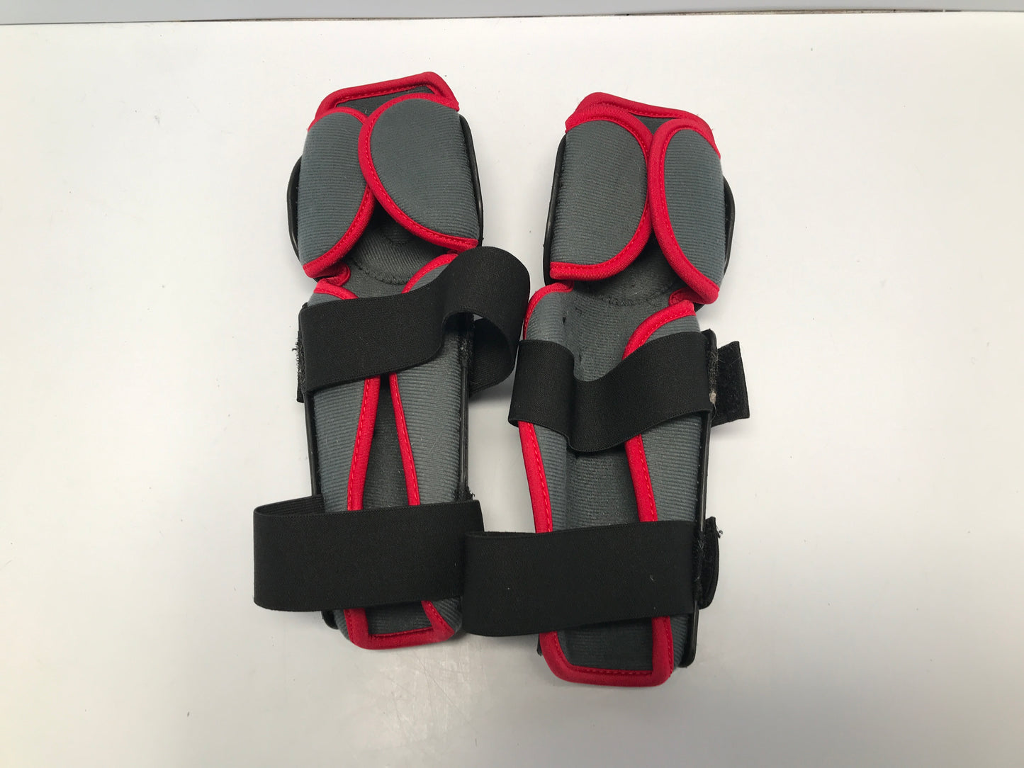 Motorcross Dirt bike BMX Shin Pads Child Size 6-8 Fly Racing Black Red