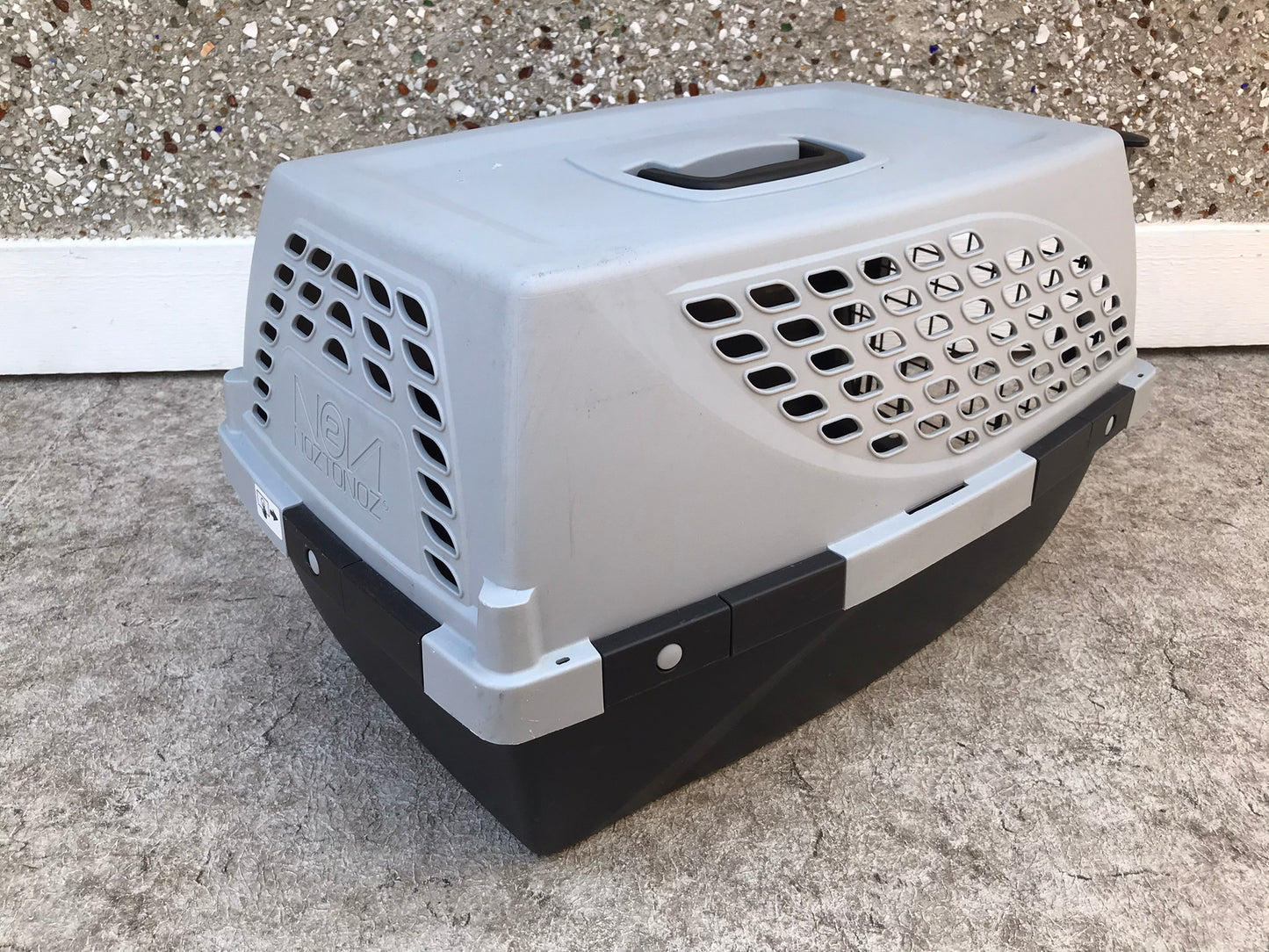 My Little Pet Shop Dog Cat Puppy Kennel Crate Excellent Grey 22 inchs Up To 20lbs
