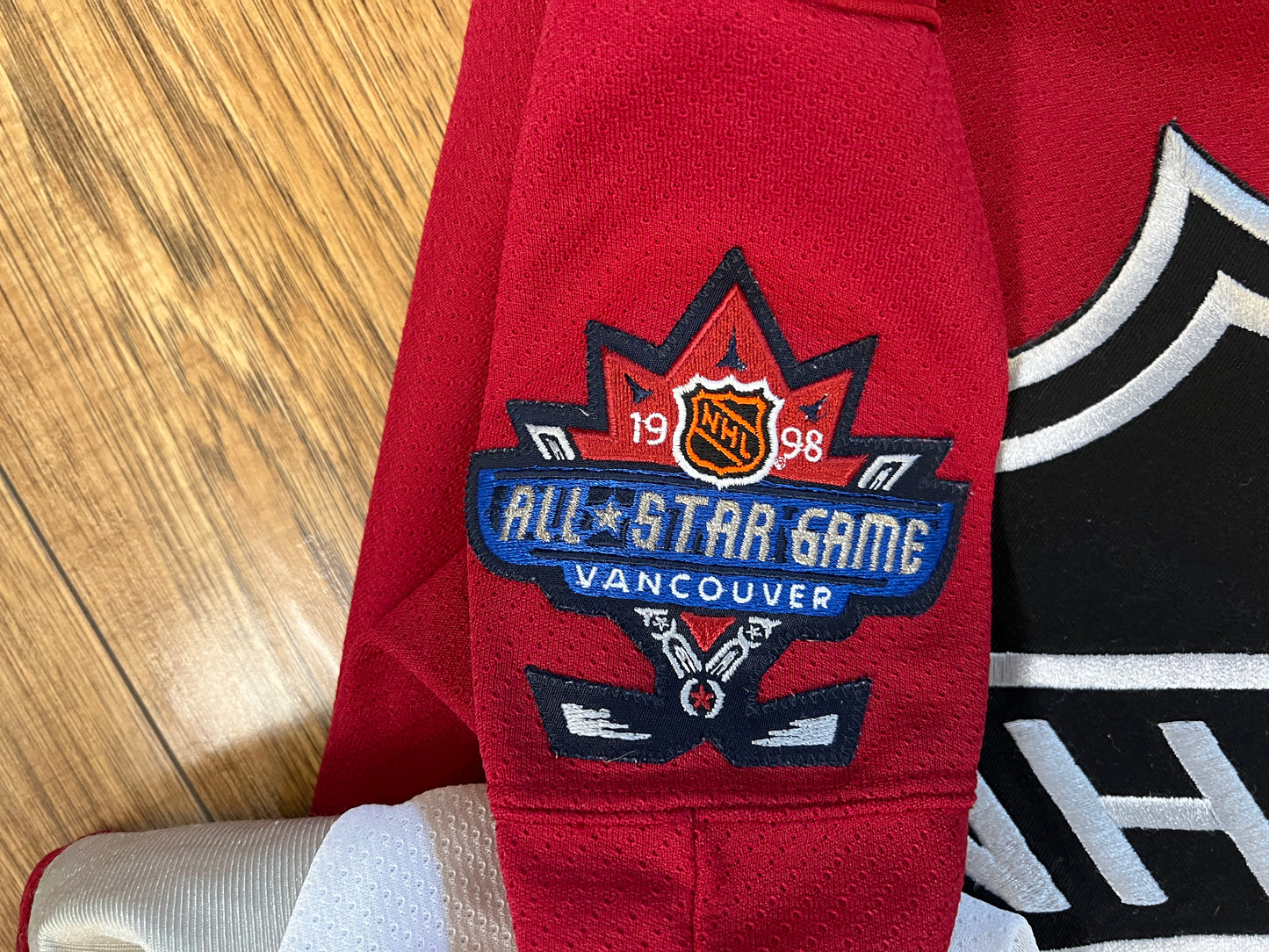 NHL All Star Vanouver Hockey Team Jersey North America 1998 Vintage Men's Medium Rare