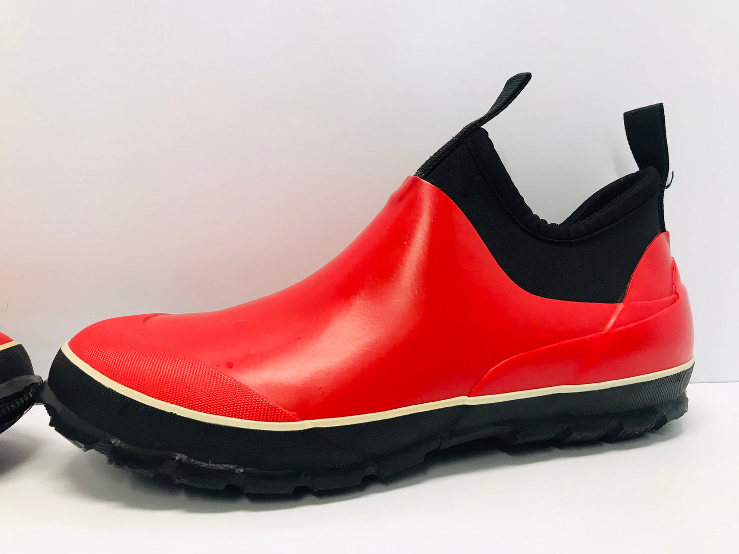 Rain Boot Shoe Ladies Size 8.5 Baffin Muck Pond Field Stream Waterproof Red Black Like New Worn Once Outstanding Quality