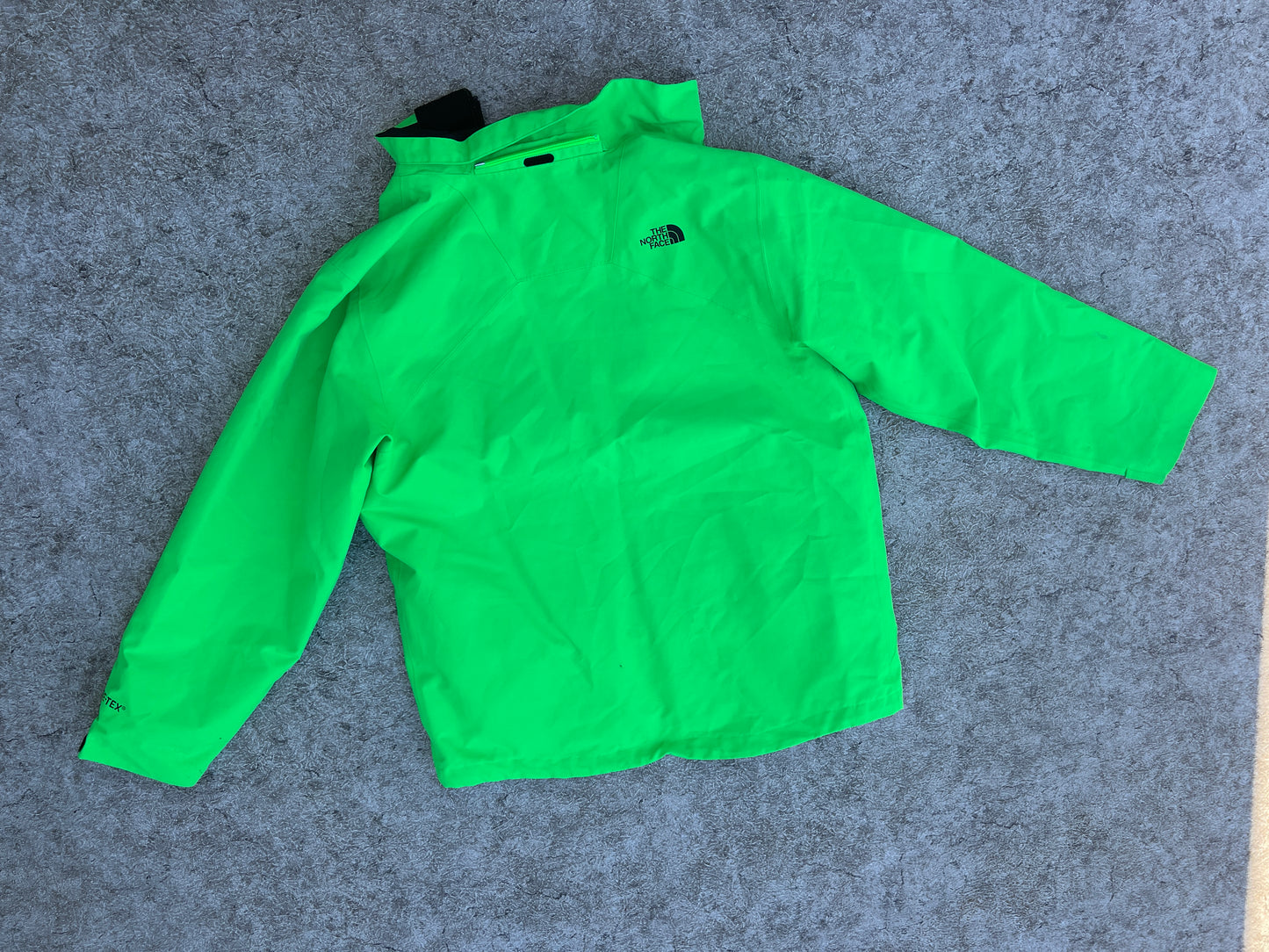 Rain Coat Child Youth Size X-Large 18-20 The North Face Gore-Tex Lime Black All Zippers Sealed Waterproof No Hood