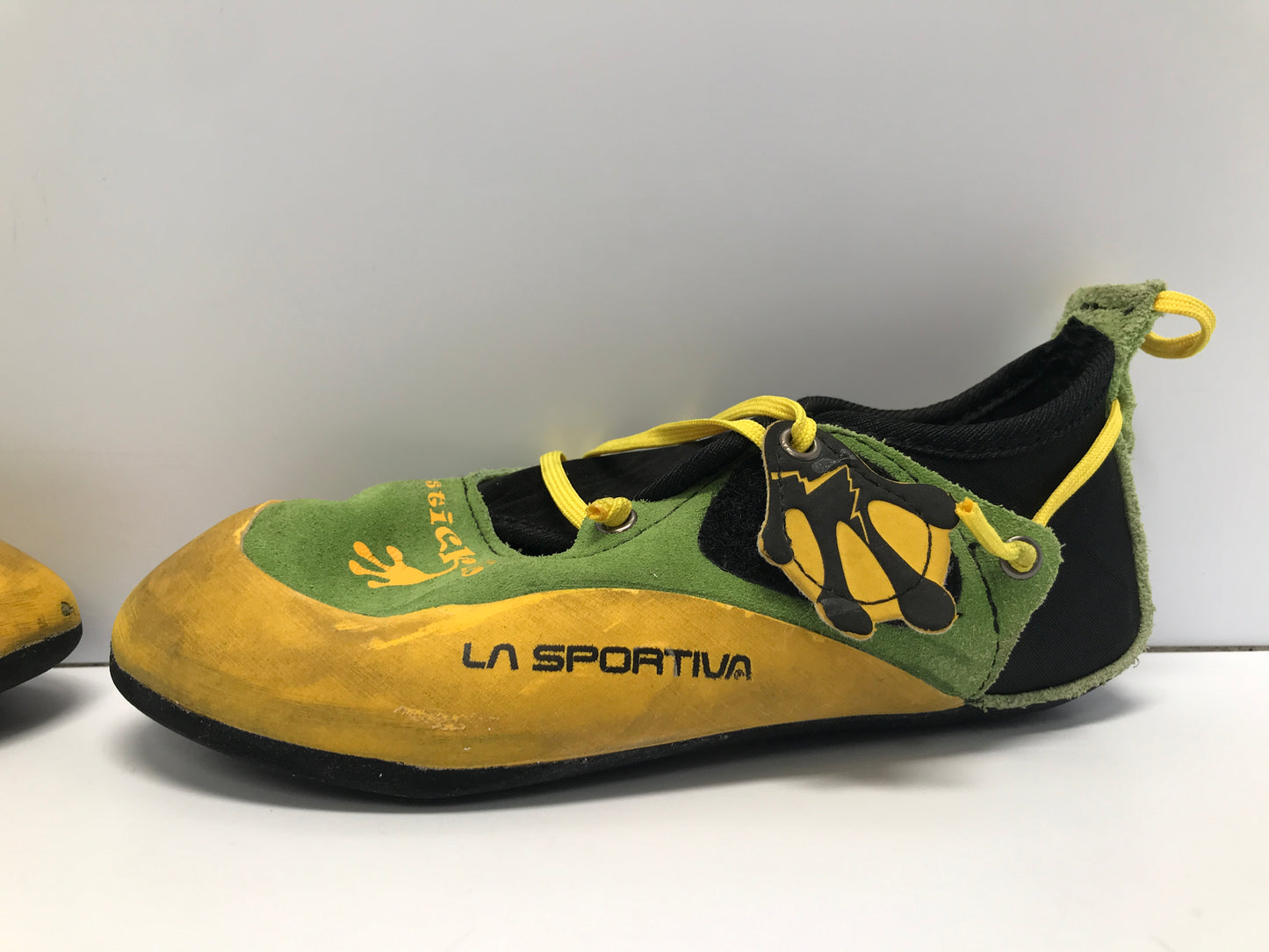 Rock Climbing Shoes Child Size 2-3 La Sportive Yellow Lime
