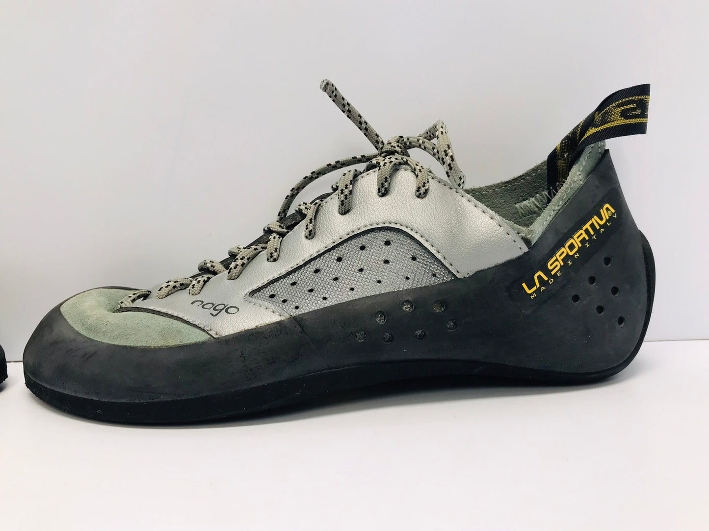 Rock Climbing Shoes Ladies La Sportiva Size 8 Grey Like New
