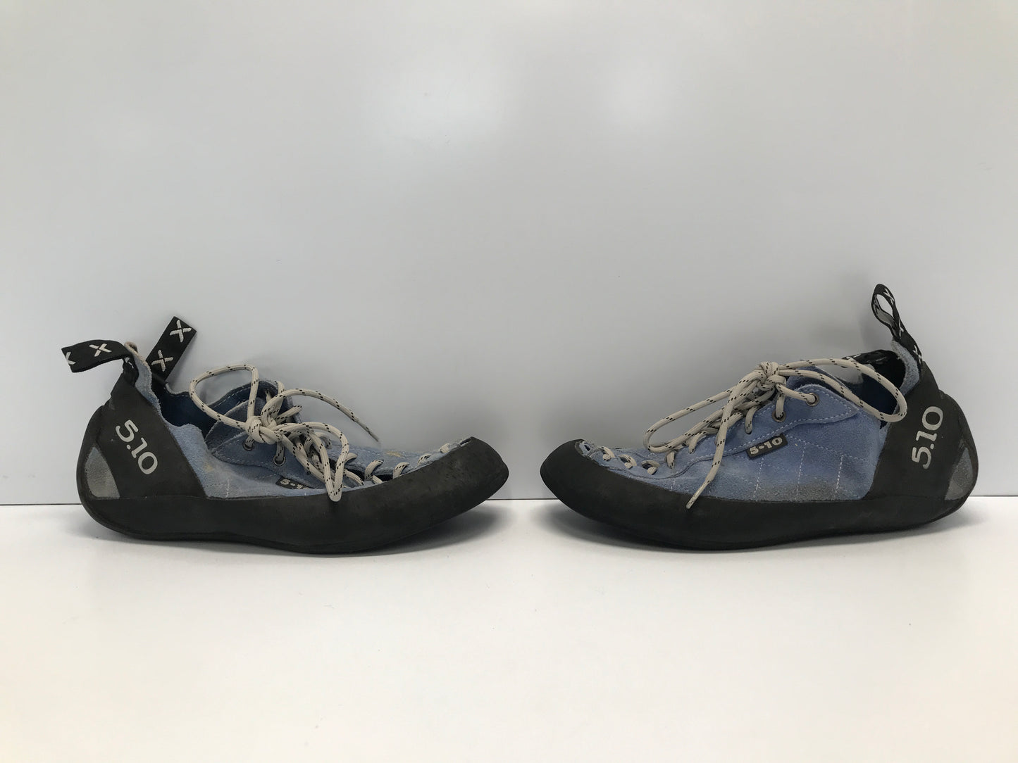 Rock Climbing Shoes Men's Size 13 USA FiveTen Brand Outstanding Quality Excellent