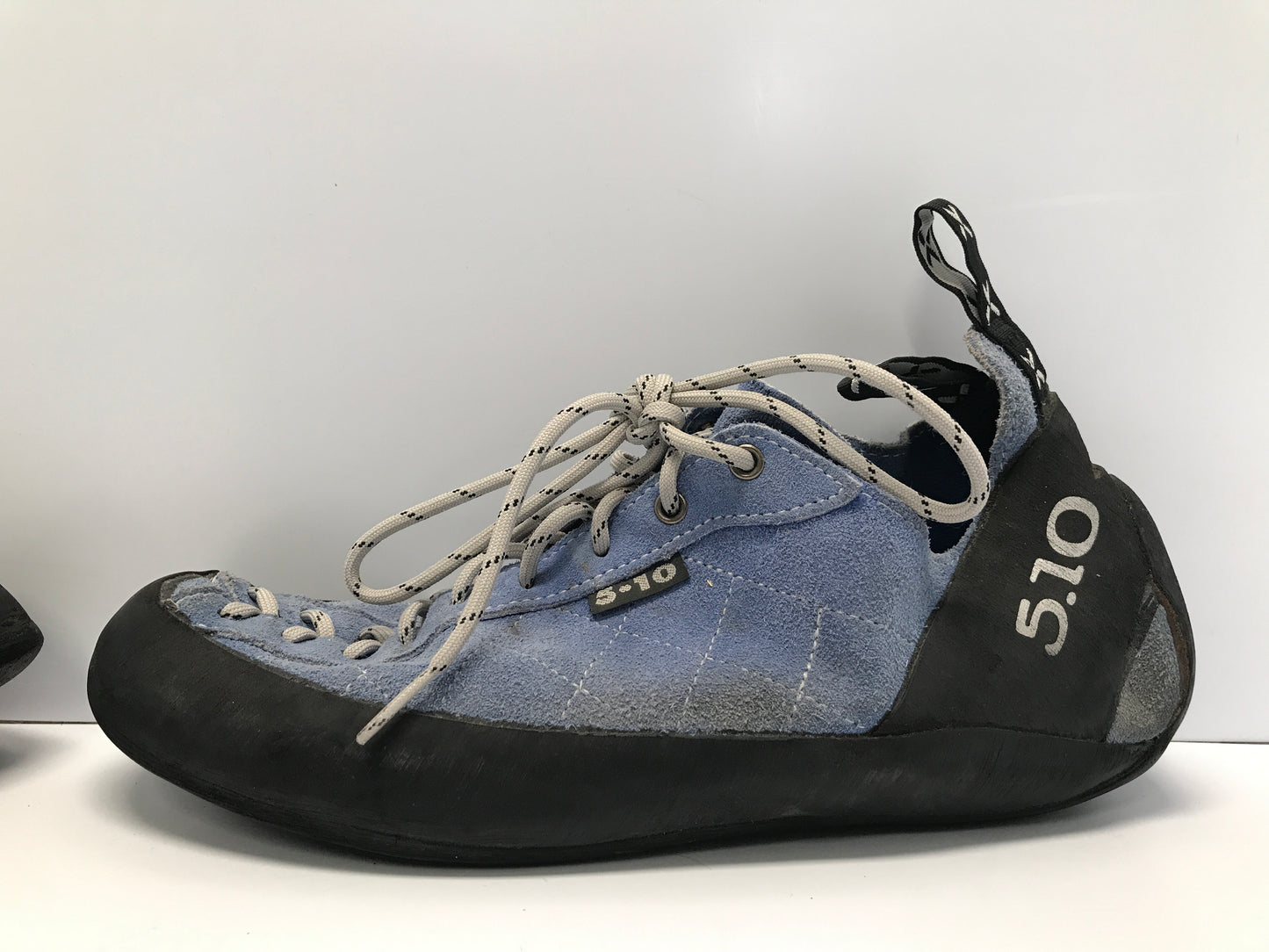 Rock Climbing Shoes Men's Size 13 USA FiveTen Brand Outstanding Quality Excellent